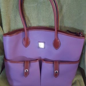 Dooney & Bourke Tote